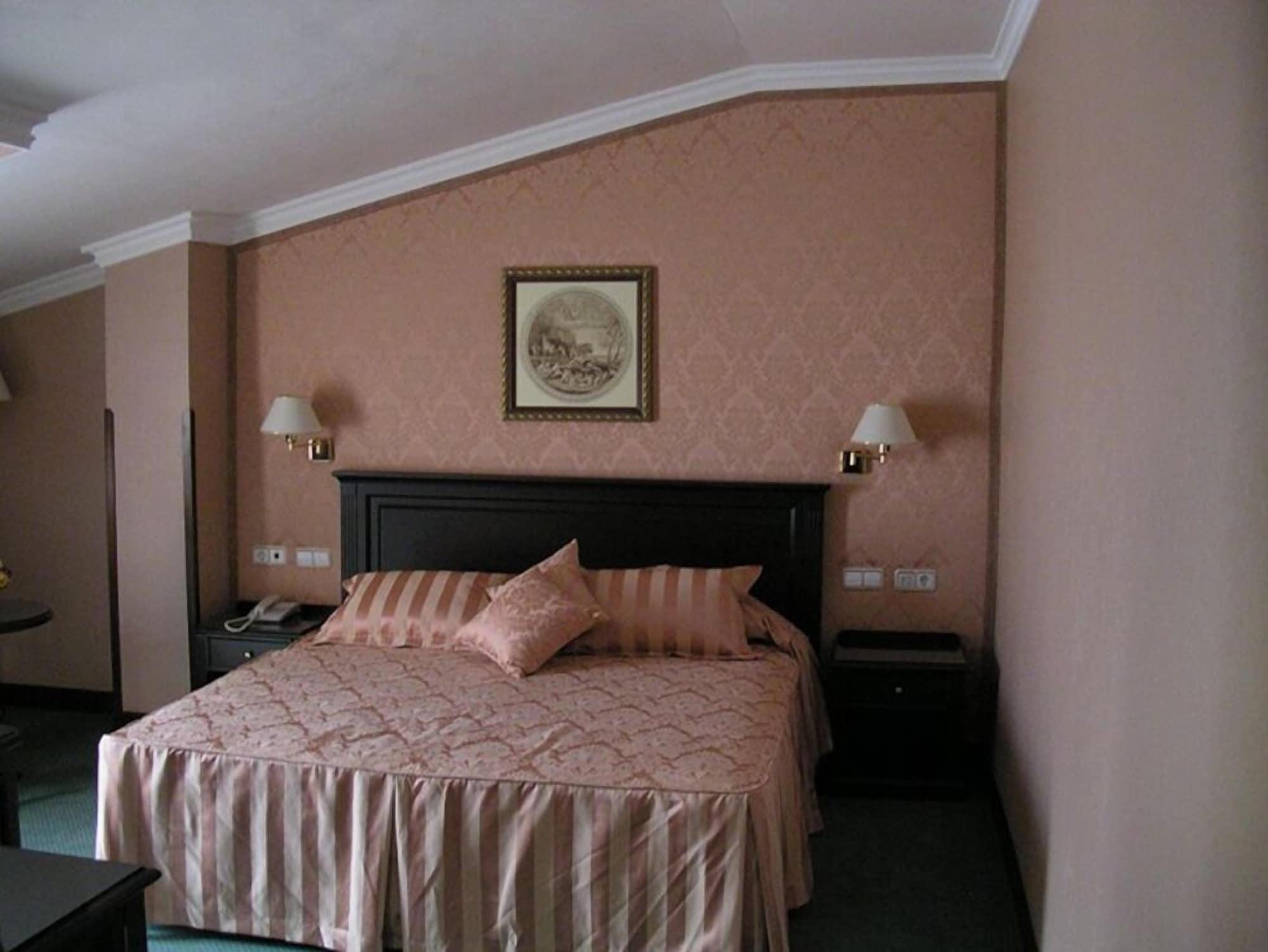 Santiago Hotel Linares  Eksteriør billede